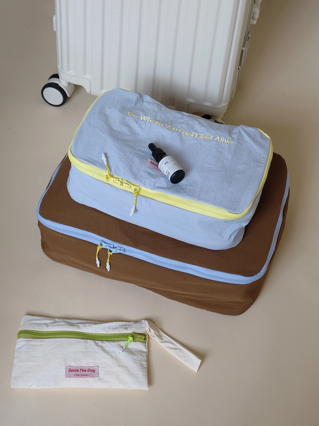 

FineThings Large Capaci Travel Storage Bag Lage Clothing Organizer Bag Set for Internal Clothing Segmentation