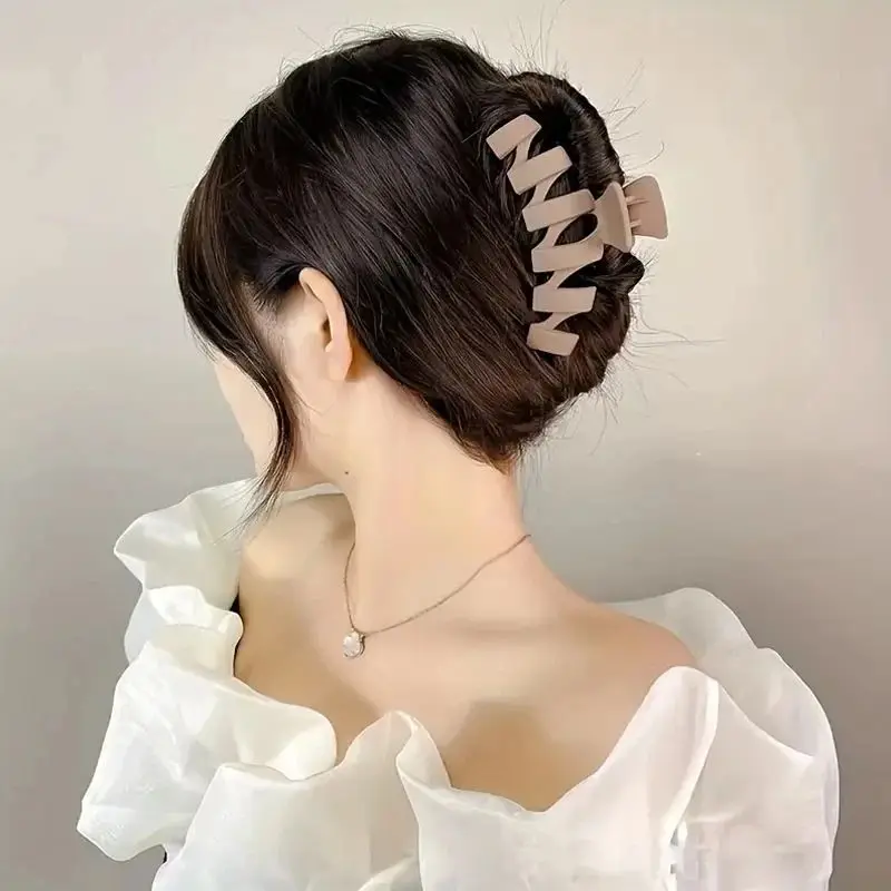 女性用アクリルヘアクリップセット,シングルヘアクリップ,ラージヘアピン,ファッションバレッタ,女の子用ヘアアクセサリー,8個