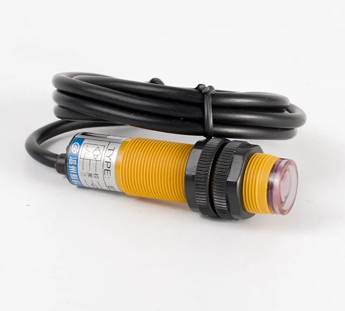 M18 24V Diffuse reflection photoelectric switch E18-D10NK PK D30NK D30A1 TYPE 220V