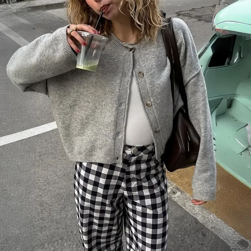 

Women's Autumn and Winter French Resort Button-down Long-sleeved Shirt Round Neck Single-breasted Versatile Sweater Cardigan