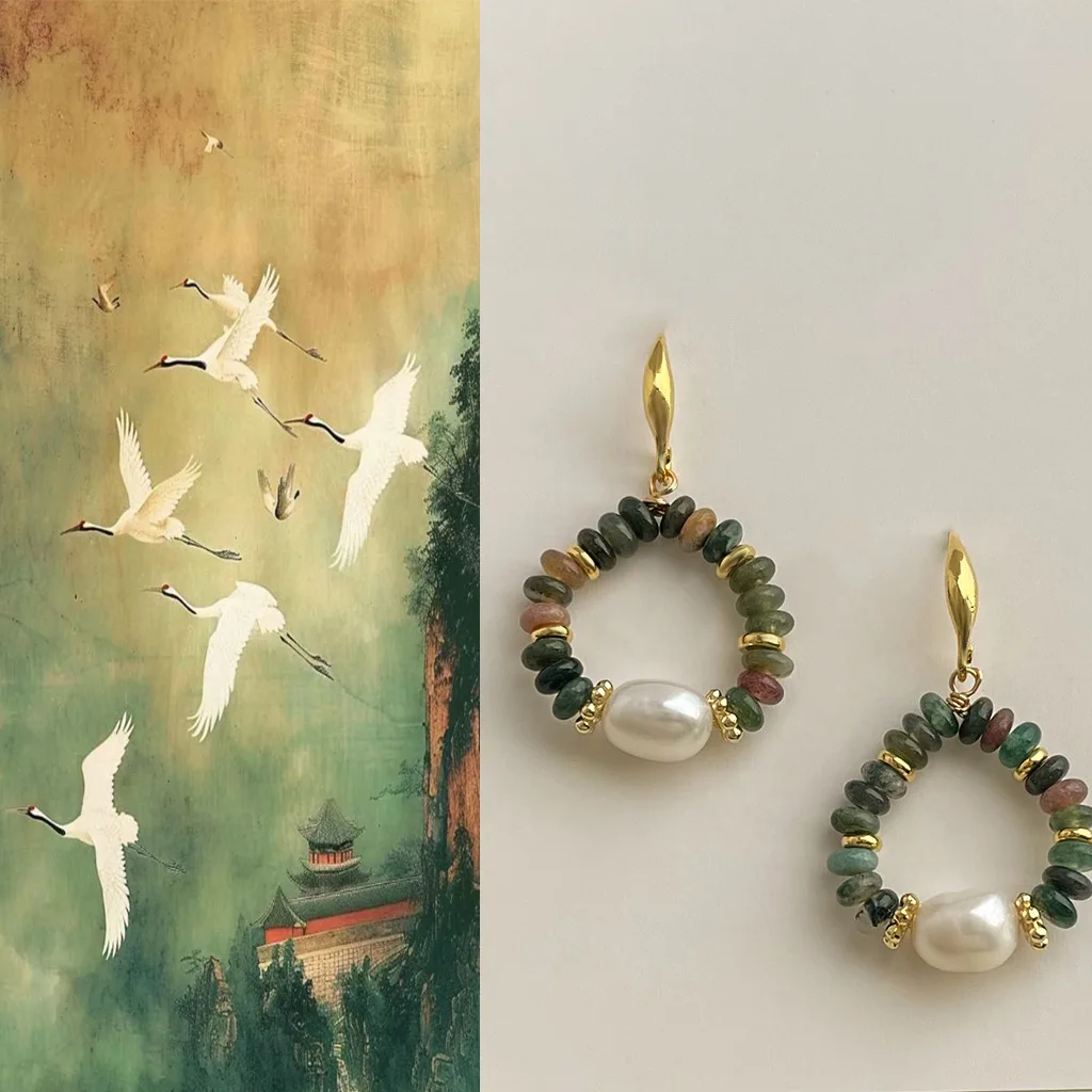 Pendientes originales hechos a mano con perlas de agua dulce, serie clásica verde y dorada, ganchos artísticos para las orejas del grupo étnico Chuanhui, Retro