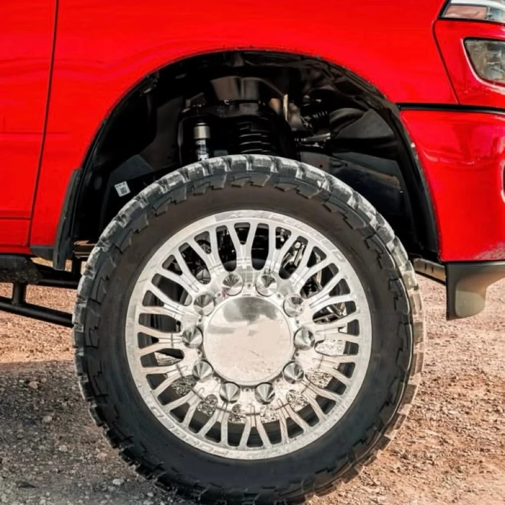 

Кованые диски Super Dually Custom Polish Black 8x165.1 8x200 для грузовиков Ford F350 F450 Ranger Silverado 3500