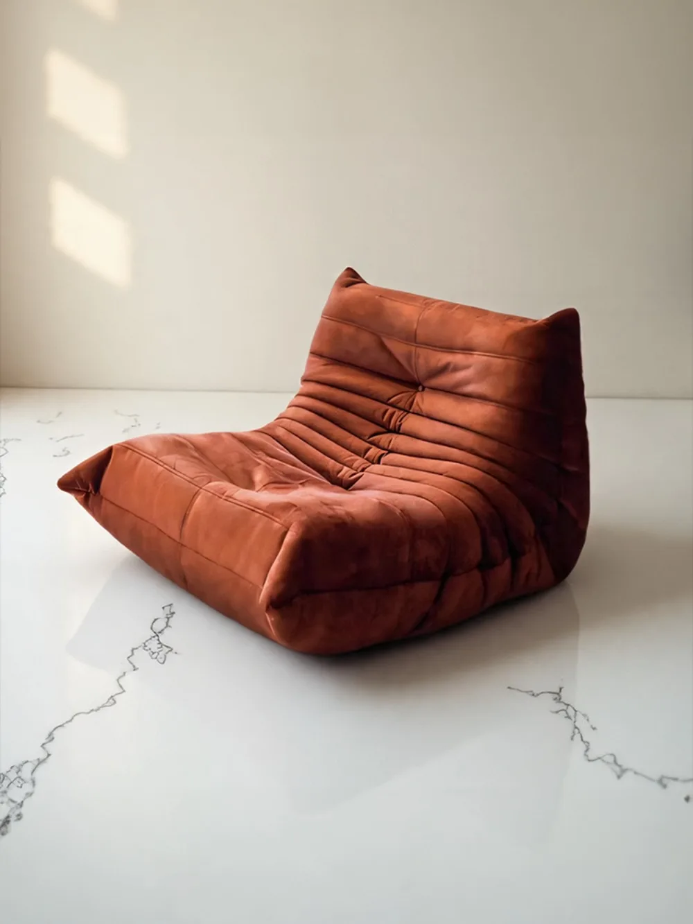 أريكة واحدة كاتربيلر من القماش البني غير اللامع لغرفة المعيشة يمكن أن تنام كرسي صالة فردي بالرياح الكريمية