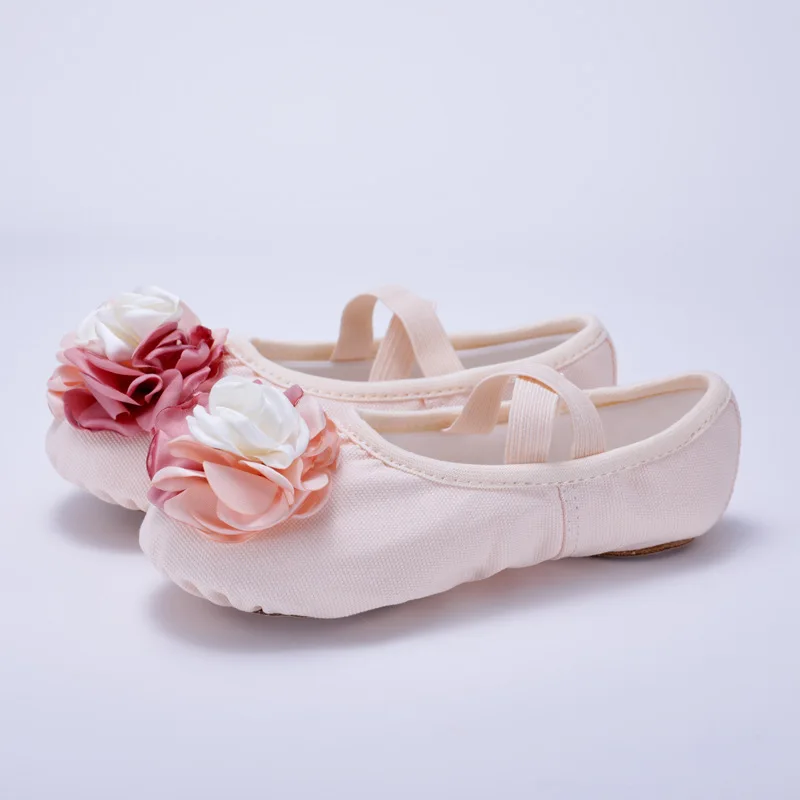 Baletki z płótna z dużą różą, miękka podeszwa, lekkie, klasyczne buty do tańca, kształt kociego pazura, baletki dla dziewcząt, baleriny.