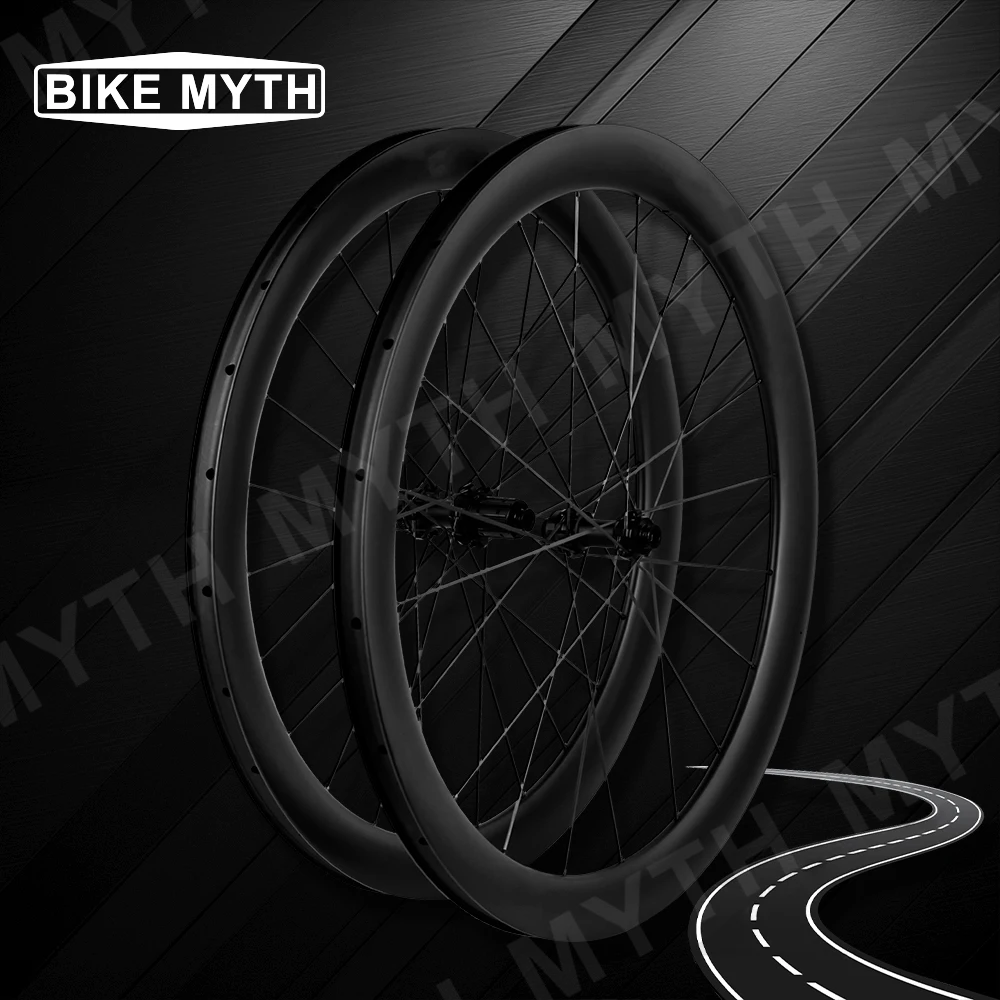 

Колесный комплект BIKE MYTH Carbon Spoke, 40 мм/50 мм, аэродинамический, клинчерный, готовый к установке бескамерных шин, под дисковый тормоз, сверхлегкий (1070 г), только с втулкой Ratchet System