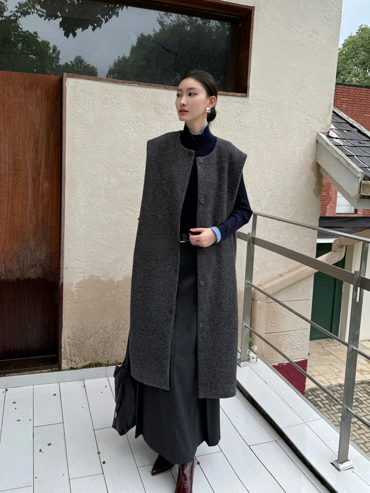 

JIEJI Zhang Spring Knitted Woolen Vest Women's Svel round Ne Outerwear Versatile Commute Skirt 350337 Ele Sle