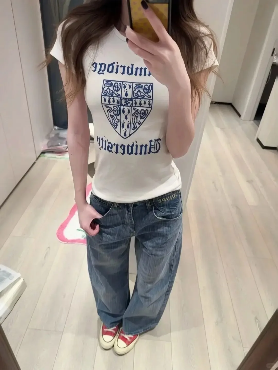 American Retro Letter Printed Short Sleeved T-shirt Women Vintage Slim Fit Versatile Waist Cinching Style Top Trendy