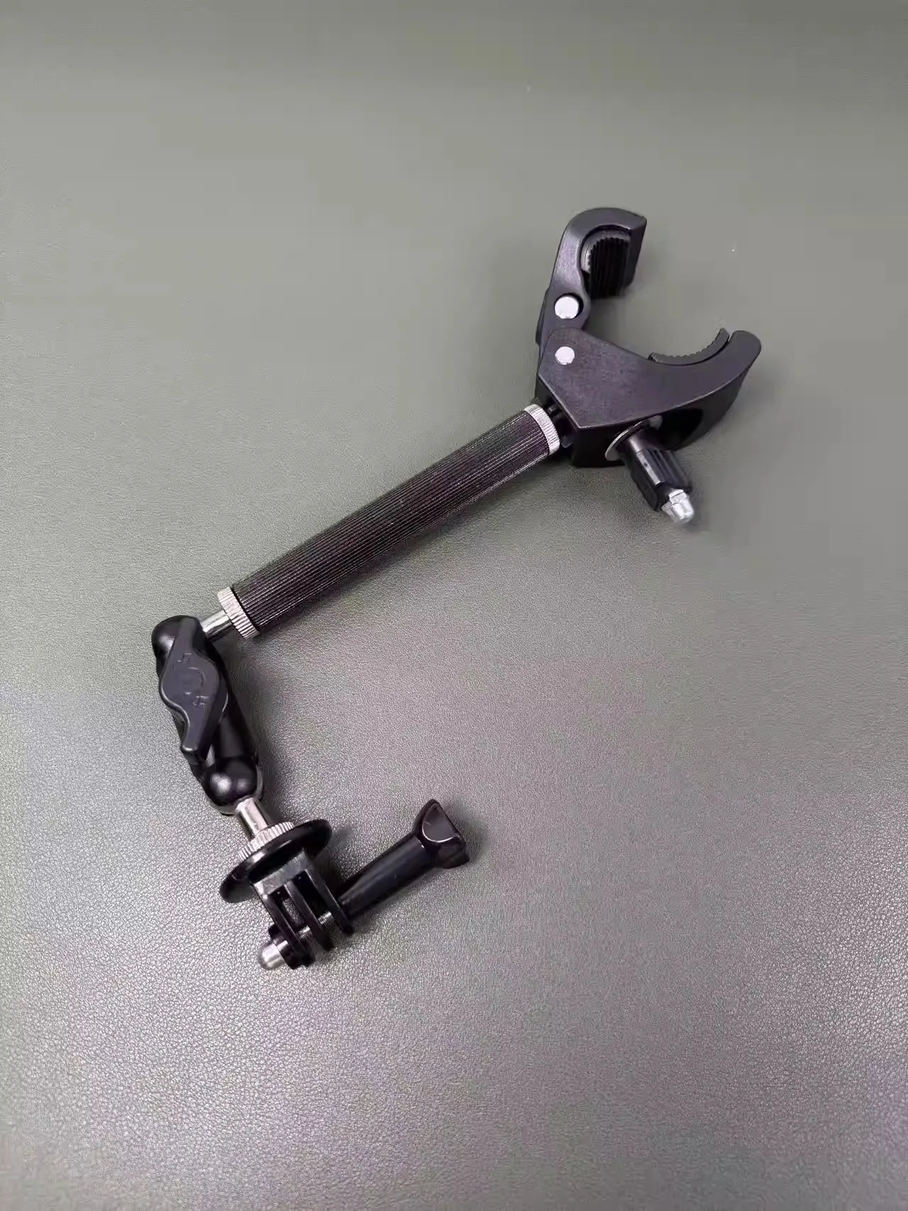 

DJI Action6 sports camera fixed outdoor bracket fixture, suitable for GoPro 360 Pea Pod 1/4 inch screws