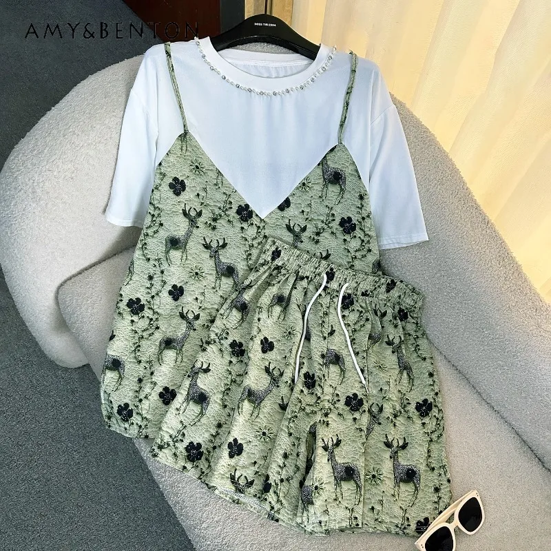 

2025 Summer Fake Two-piece Diamond Drills Deer Print Short-sleeved T-shirt Loose Casual Top + Shorts Two-pieces Set For Women