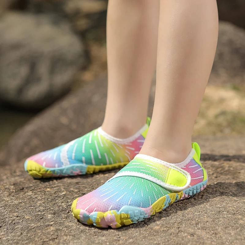 New Colorful Kids Aqua Shoes Beach Five Fingers Barefoot Water Shoes Summer Swimming Seaside Upstream Wading Children Sneakers