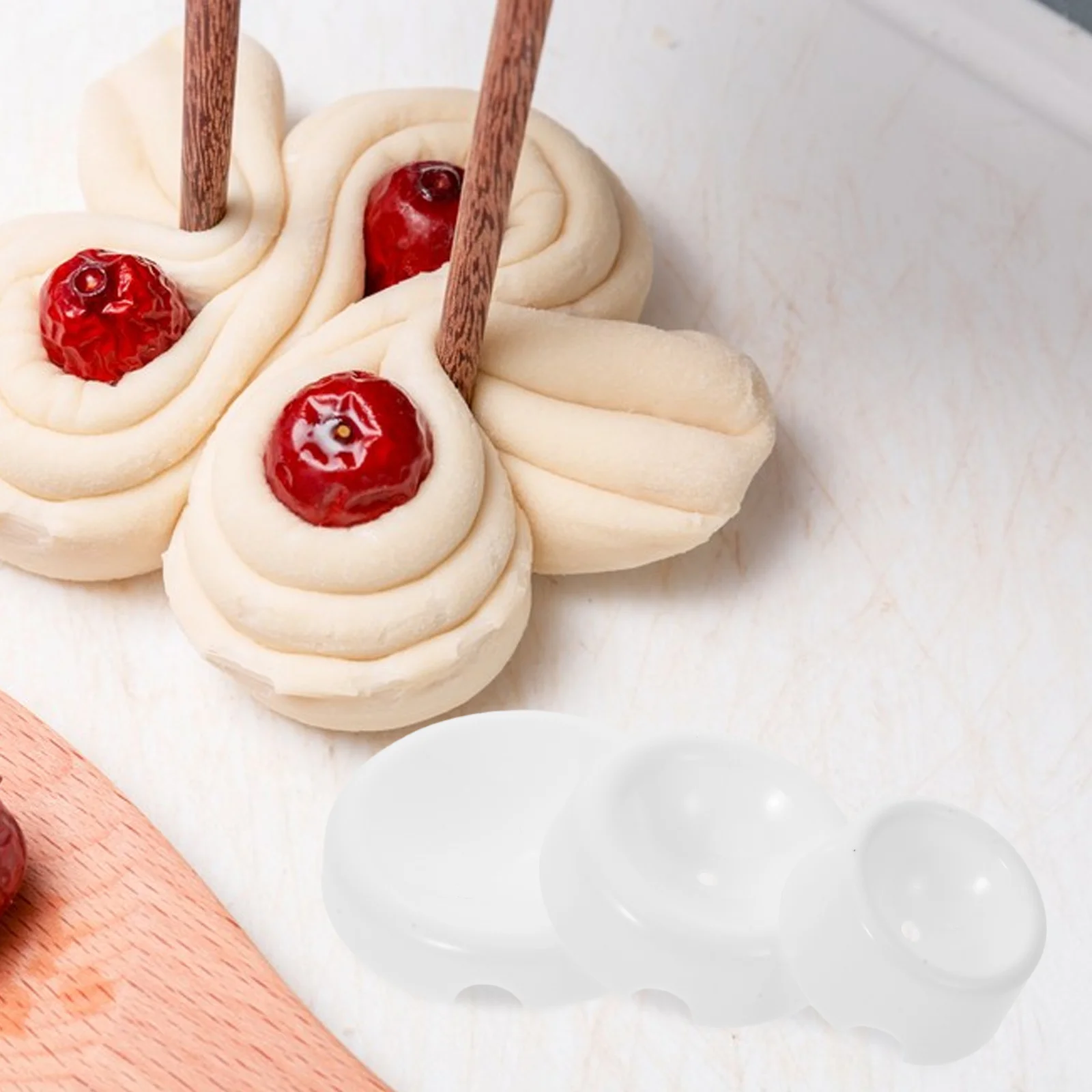 

12Pcs Button Fondant Mold Flower Forming Holder Plastic Tray Cake Decorating Sugarcraft Drying Rack Flower Shaping Tool