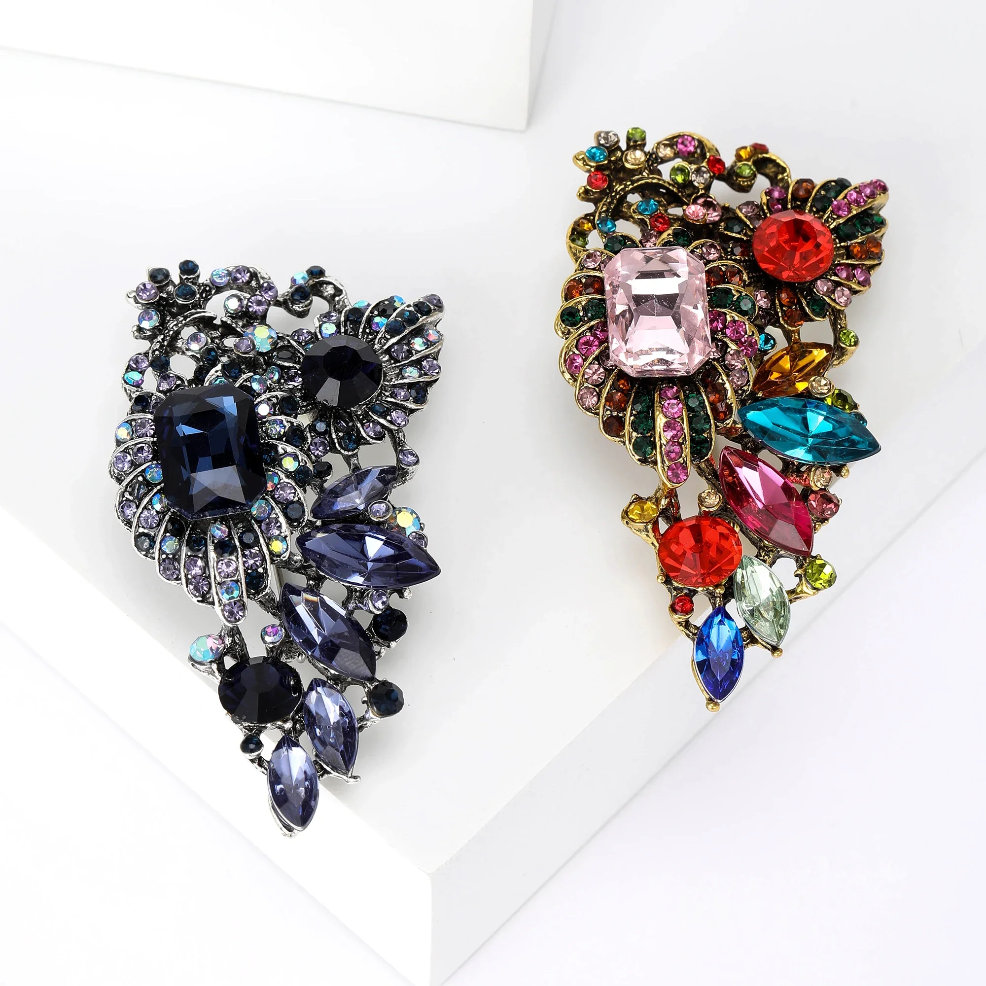 Rhinestone Flower Brooches for Women Unisex Colored Crystal Glass Pins Banquet Party Backpack Gifts Jewelry Accessories