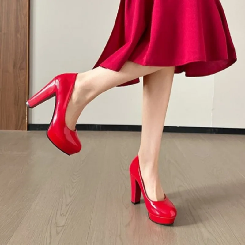 

Women's Fashion Thick Heel Shoes Spring New Style Round Head Shallow Mouth Set Foot Waterproof Platform High Heels