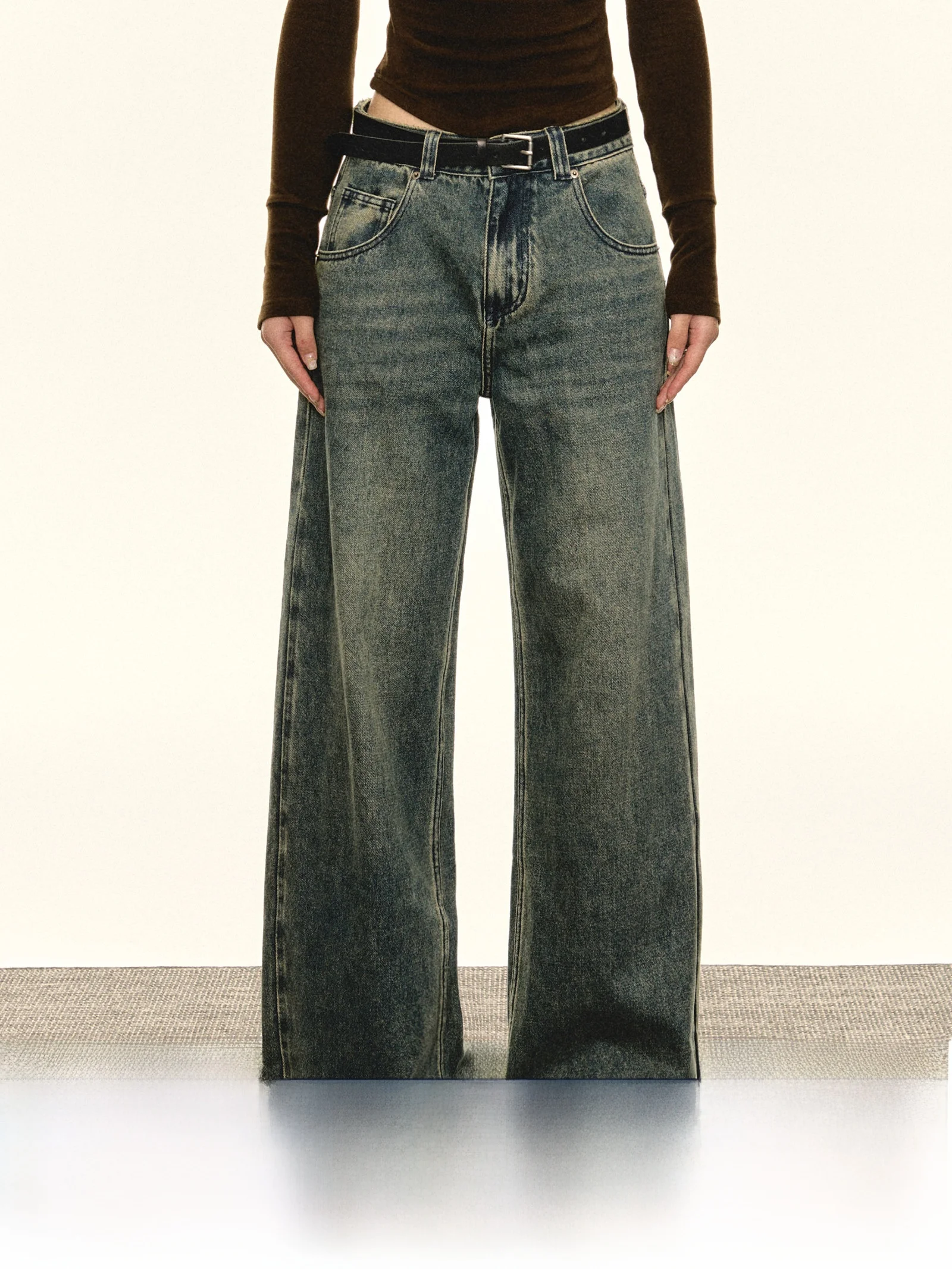 

Ariseism American Sle Low Waist Bell Bot Jeans Women's Casual Waed Denim Spring New Small Size Loose Fit Deep Color