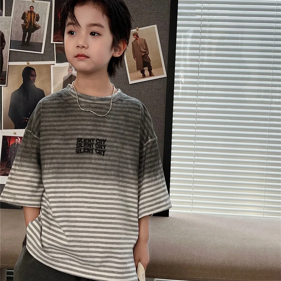 

2025 Children's Summer Short-sleeved Stripes Retro Hand-dyed Gradient Letters Summer Short-sleeved T