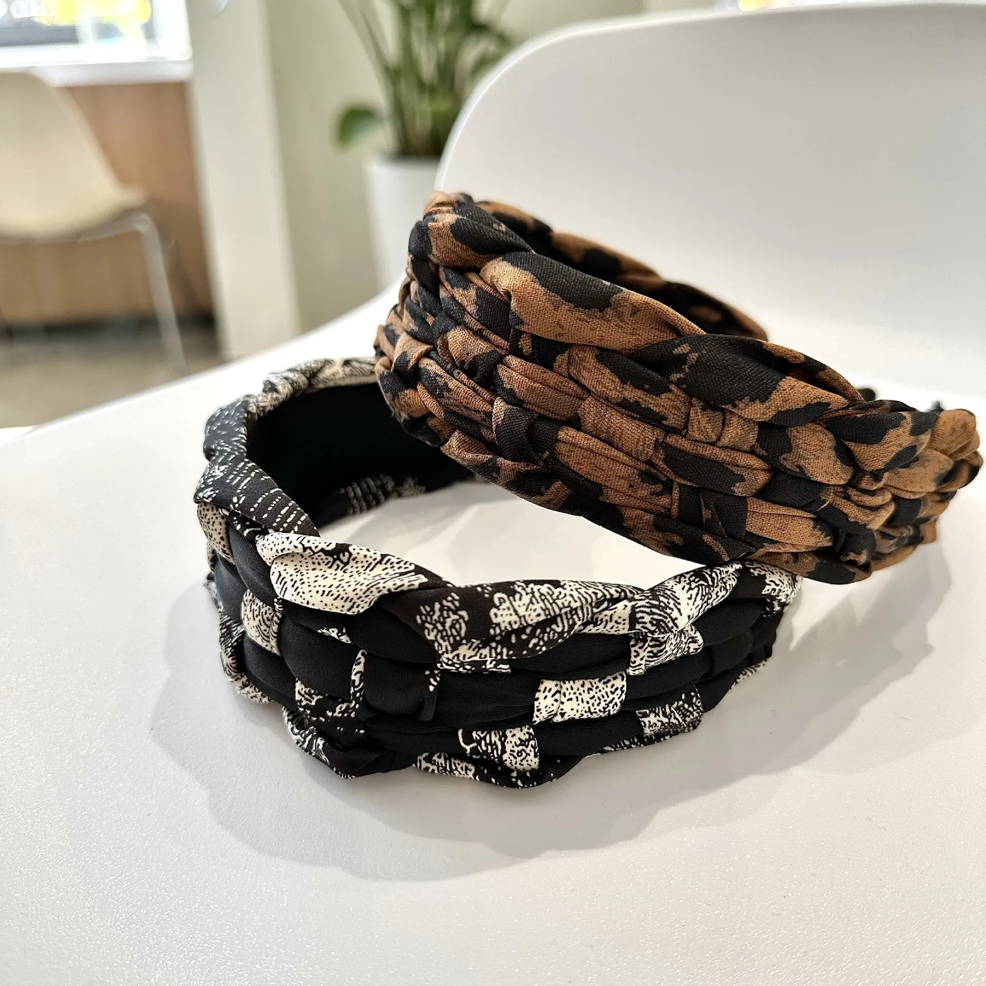 British Bear Plaid Crossed Hair Accessories Headbands For Women High Quality Retro Coffee Brown English Plaid Hair Band Scrunchy