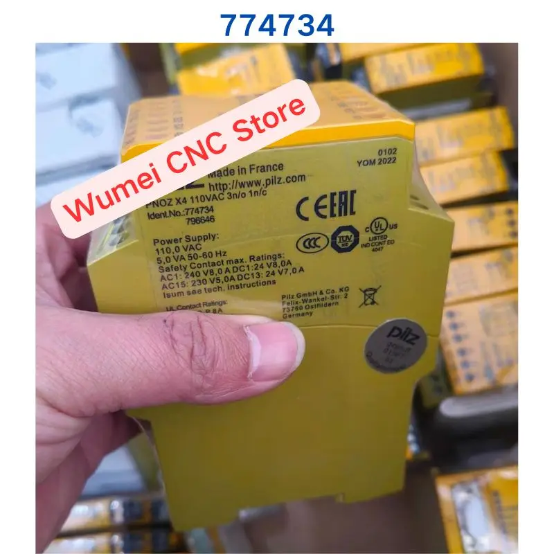 

brand new relay PNOZ X4 774734 Fast delivery