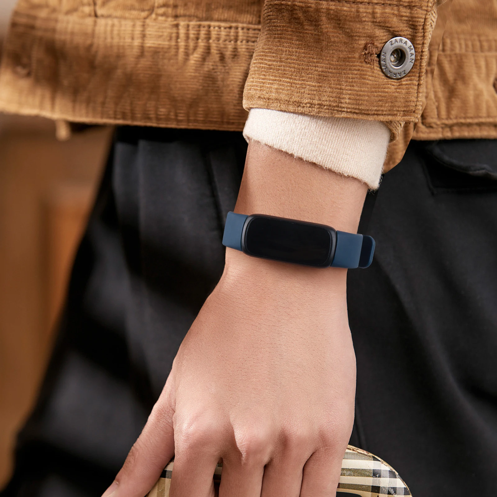 Мягкий силиконовый ремешок для Fitbit Inspire 3, регулируемый браслет для Fitbit Inspire 3, сменный спортивный браслет