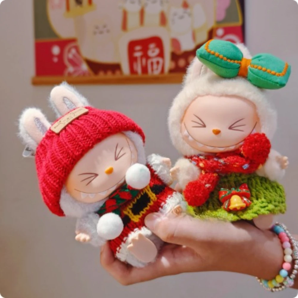 

3.0 Labubu Doll Christmas Wool Cap Sweater Scarf Set Winter Wear for 15/17cm Doll Accessories Christmas Gift