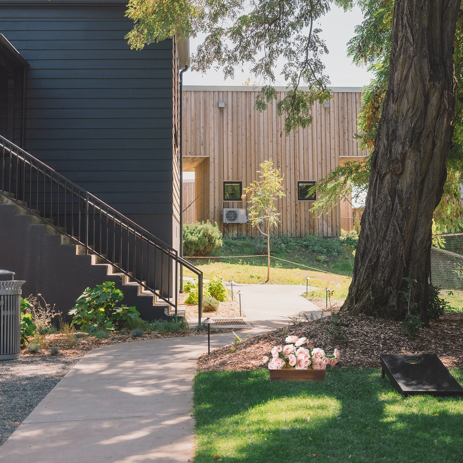 

Carbonized Wood Flower Box Rustic Wooden Planter Vintage Bucket For Garden Balcony Decor Succulent Container Home Office Plant