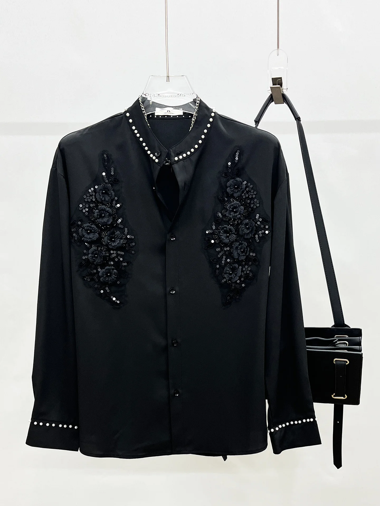 

Autumn 2025 Men's Casual Long Sve Embroidered Beaded irt Loose Fit Faionable Ele Sle Daily Wear Non-Fading