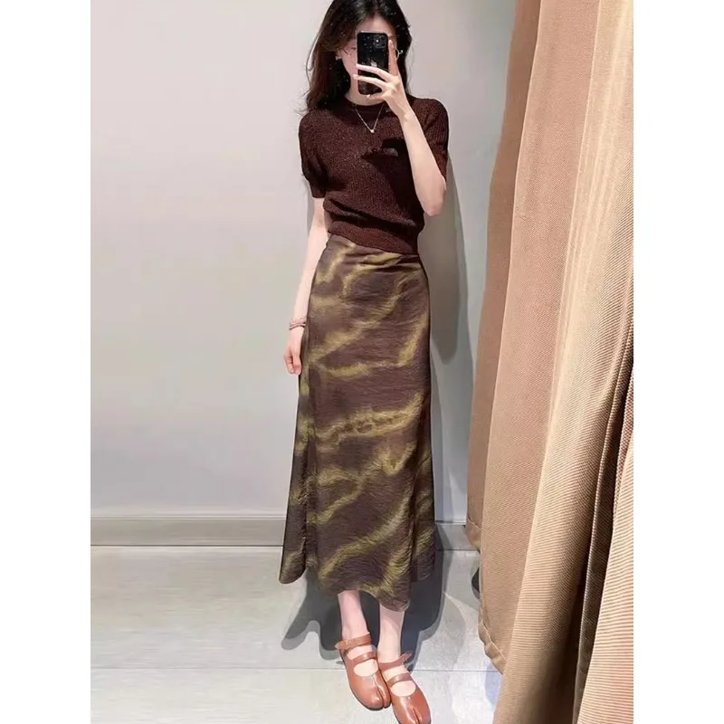 Style Retro Two-piece Suit Skirt for Women Summer Fashion Round Neck Slim T-shirt Western Style