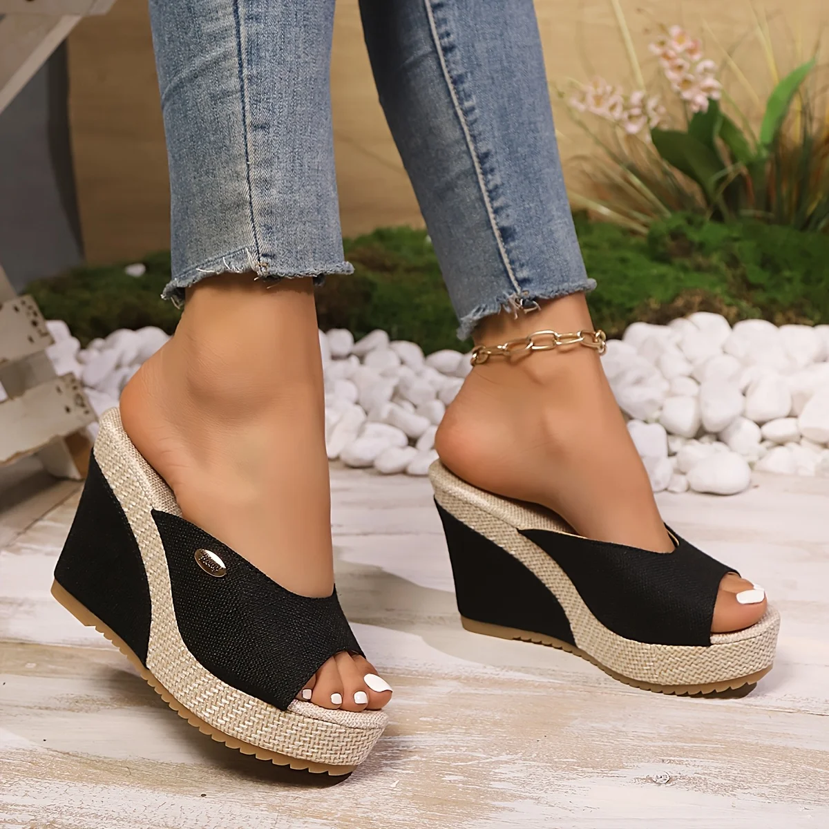 

Summer New Fashion Outdoor Versatile Slope Heel Women's Sandals Comfortable Casual Stylish Slip-On Shoes