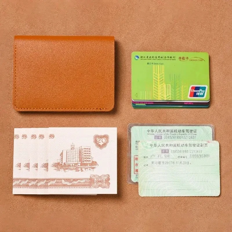 Clássico designer de couro do plutônio pequena carteira para homens curto simples bolsa feminina moda ultra fino saco cartão crédito moeda bolsa