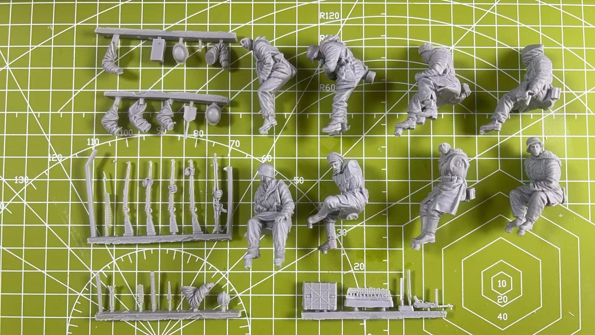 Thumbnail 2 - #32 Discounted Scale Model Kits Worth Buying