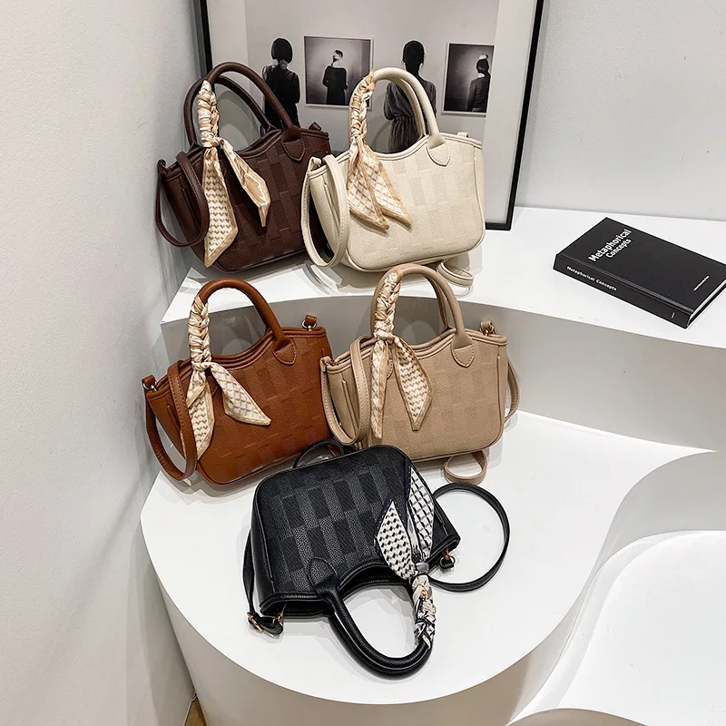 

Korean style niche high-end water bucket bag 2025 new fashionable versatile handbag, single shoulder crossbody women's bag