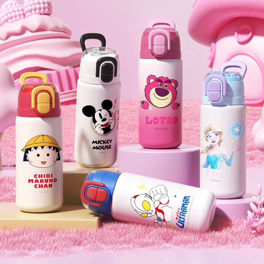 

MINISO бутылки-непроливайки с клубничным медведем, большая емкость, мультяшная бутылка для воды для детей, бутылка для воды из нержавеющей стали, подарок на день рождения