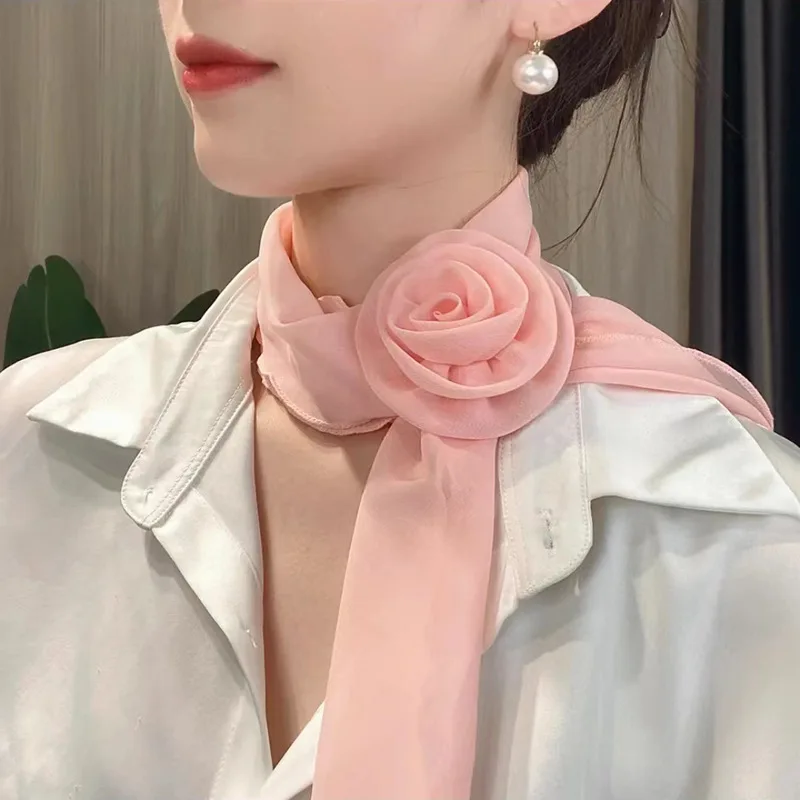 Modischer Chiffon-Seidenschal, eleganter, trendiger Blumenschal, vielseitiger, abnehmbarer Halstuch mit Rosen-Dekor für Frauen und Mädchen, Geschenke. – Detail 8