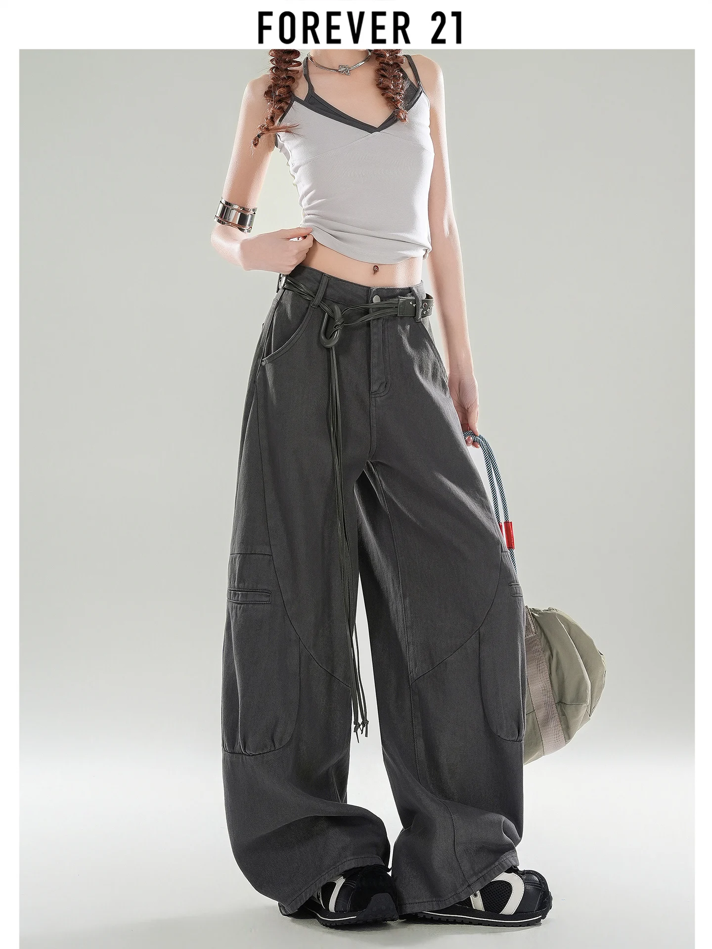 Calça Jeans Feminina Casual de Cintura Alta e Perna Larga Reta, Nova Coleção 2026, Efeito Emagrecedor, Tamanho Curto, Estilo Workwear, Denim, Forever 21 Primavera