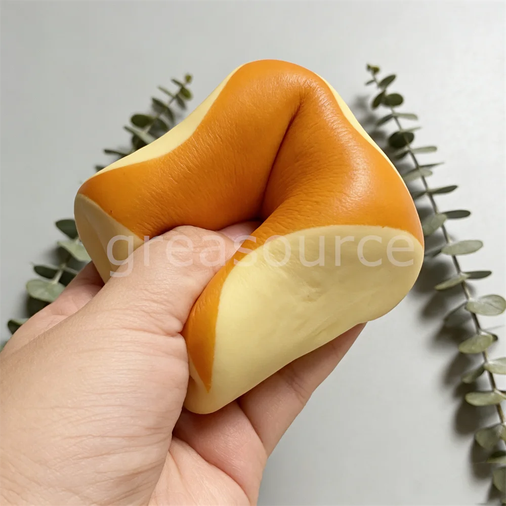 2.3in Slow Rebound Pink Hawaiian Rolls Bread Cheese Party Snack HomeDecoration Model Soft Fluffy Sweet ASMR Video Play Toy Gift