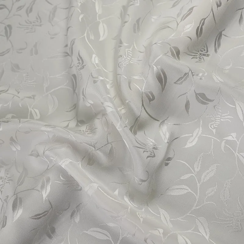 White silk pure new Chinese-style Hanfu cheongsam and waistcoat fabric view 2