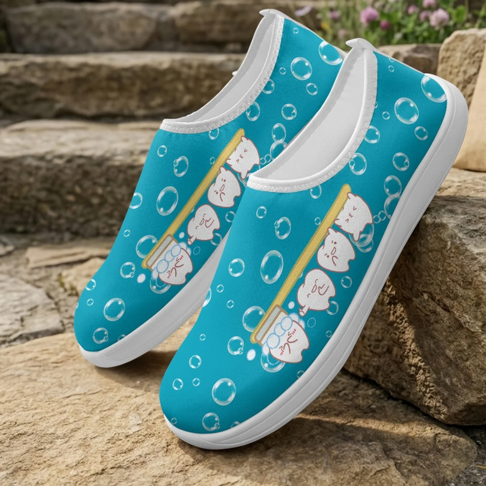 XIXIRIMIDO Slip-on Wide-toed Shoe Nurse Shoes Men's Sneakers and Casual Shoes Zapatillas de Mujer Tenis Feminino Cartoon Tooth