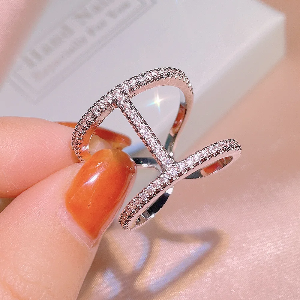 

2022 New Design Shape Cross Couple Rings For Women Fashion S925 Silver Wedding Micro Paved CZ Crystal Engagement Gift Jewelry
