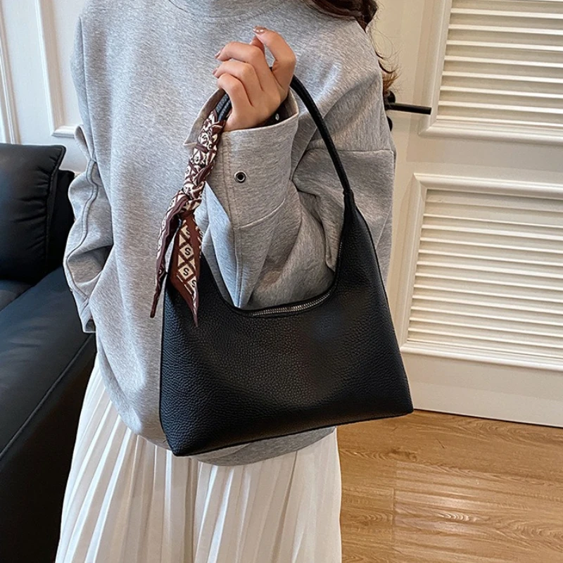 

Fashion Minimalist Textured Tote Bag with Decorative Silk Scarf Spacious Shoulder Purse Versatile Underarm Bag for Women Casual