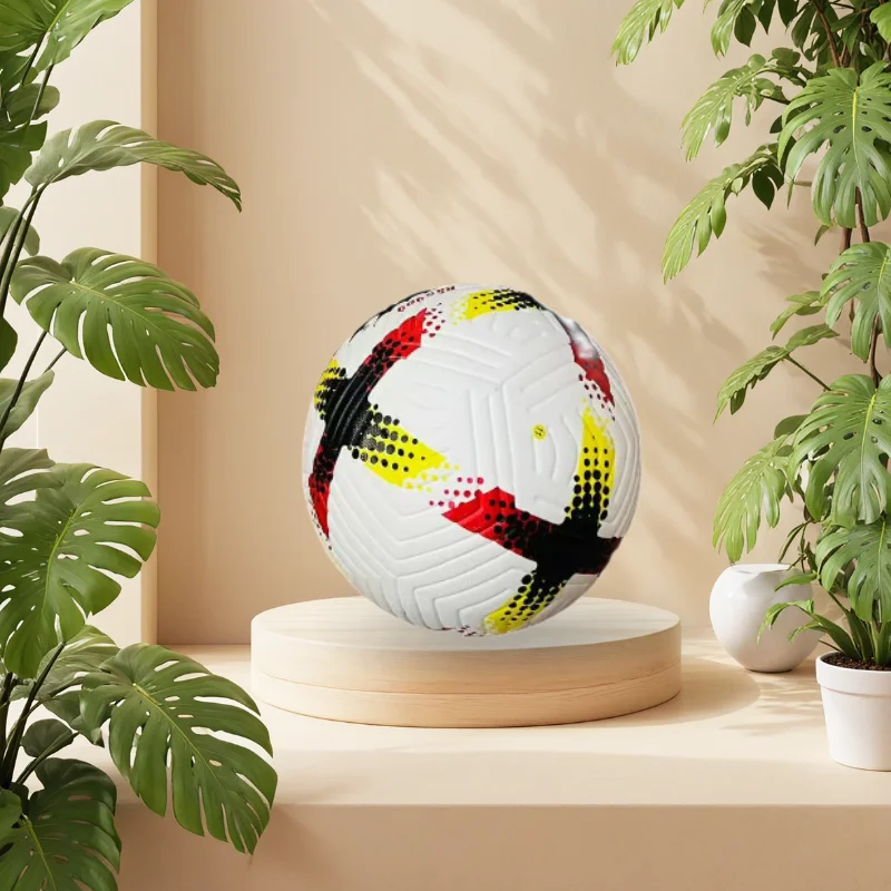 Balón de fútbol laminado térmico del tamaño 4 hecho del material durable de la PU