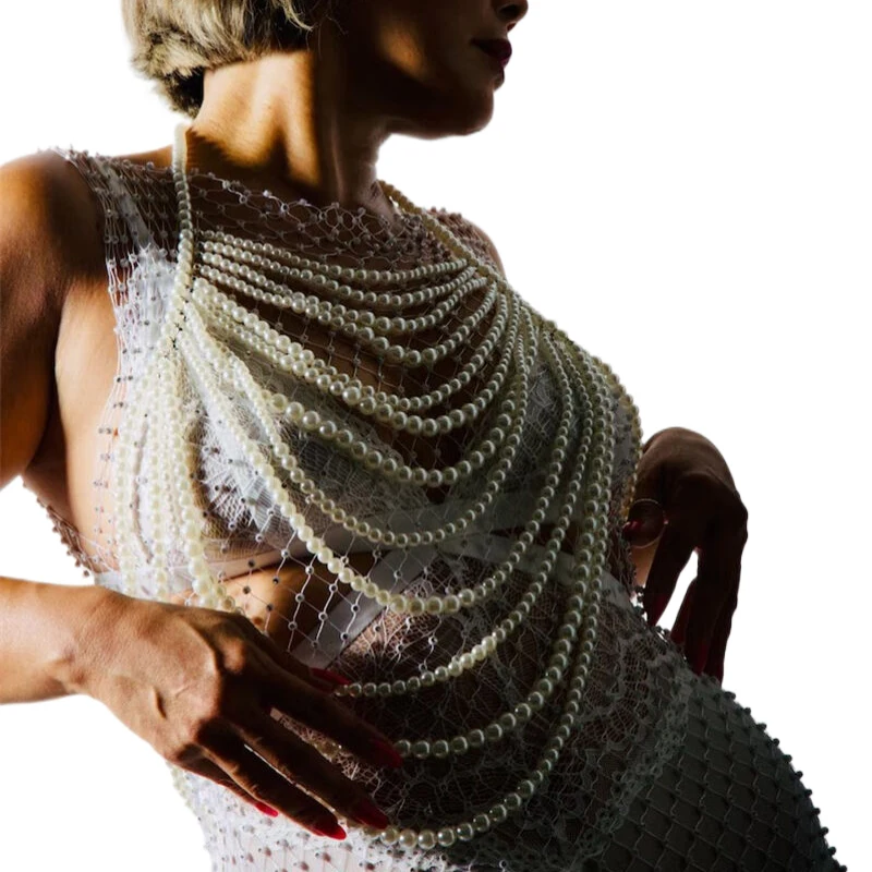 Mehrschichtiges Perlen-Neckholder-Bodychain-Top, weiß, mit Kunstperlen, Brustgurt, Hochzeits-Bodyschmuck, Abend-Rave-Crop-Top – Detail 1