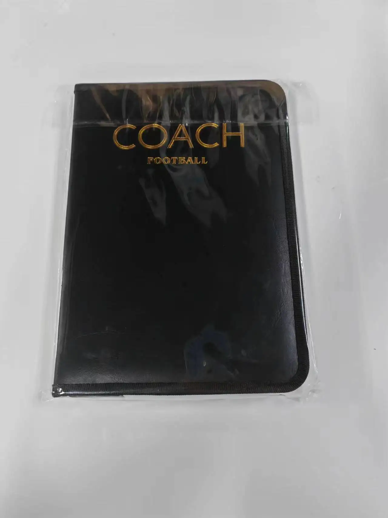 لوحة تكتيكات كرة القدم بسحاب مغناطيسي قابلة للطي ثنائي الطي، لوحة تكتيكات طاولة الرمل للمدرب، لوحة تكتيكات كرة القدم