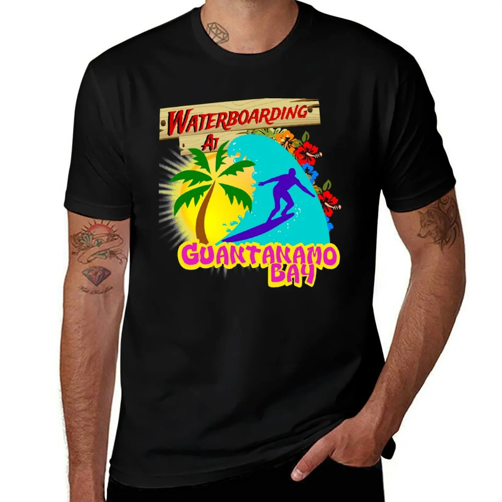 Waterboarding in der Guantanamo Bucht T-Shirt Sweat Absorbing Sports Tee Shirt T-Shirt