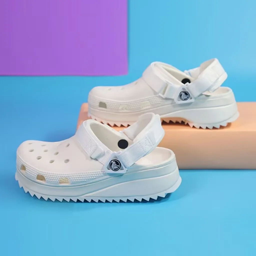 Crocs klassische erhöhte Plattform Clogs mit bunten Trägern trend ige Sohlen Closed-Toe Slip-Ons Outdoor atmungsaktive Strands chuhe