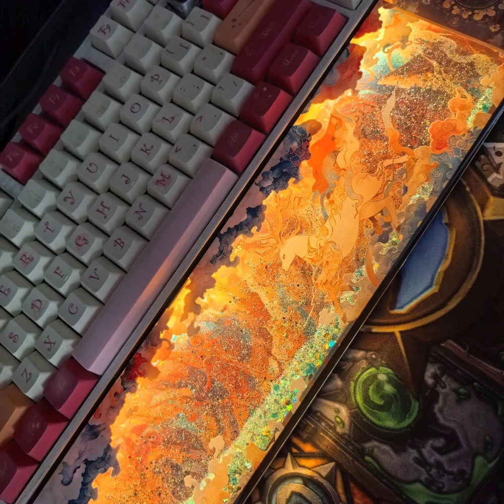 

Quicksand Glowing Lamp Themed Wrist Rest Resin Custom Original Handmade Rechargeable for Mechanical Keyboard Hand Rest Accessory