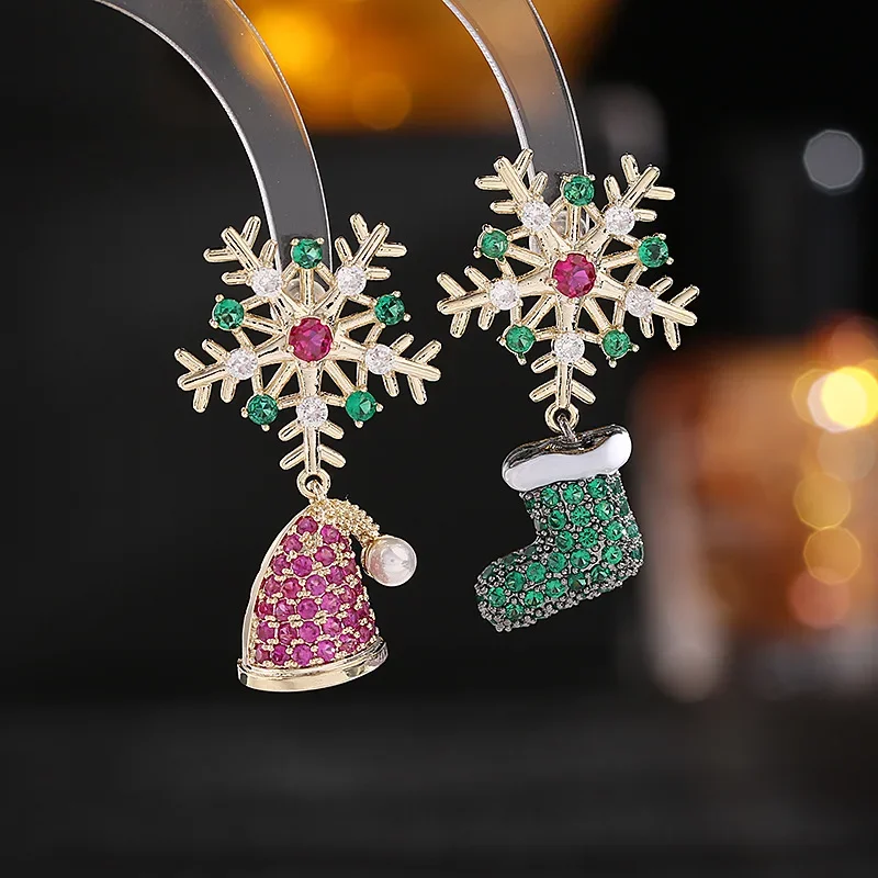 

Shinny Colored Snowfalke Christmas Boot and Hat Drop Earrings Unsymmetrical Accessory