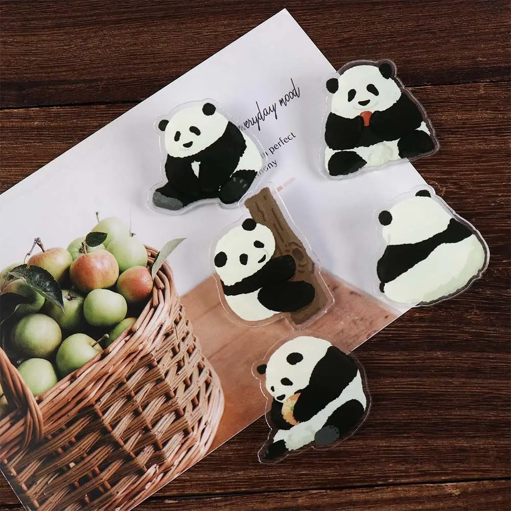 Creative Panda Acrylic Panda Pin Cute Bear Flower Panda Brooch Cartoon Breastpin Animal Badge Skirts