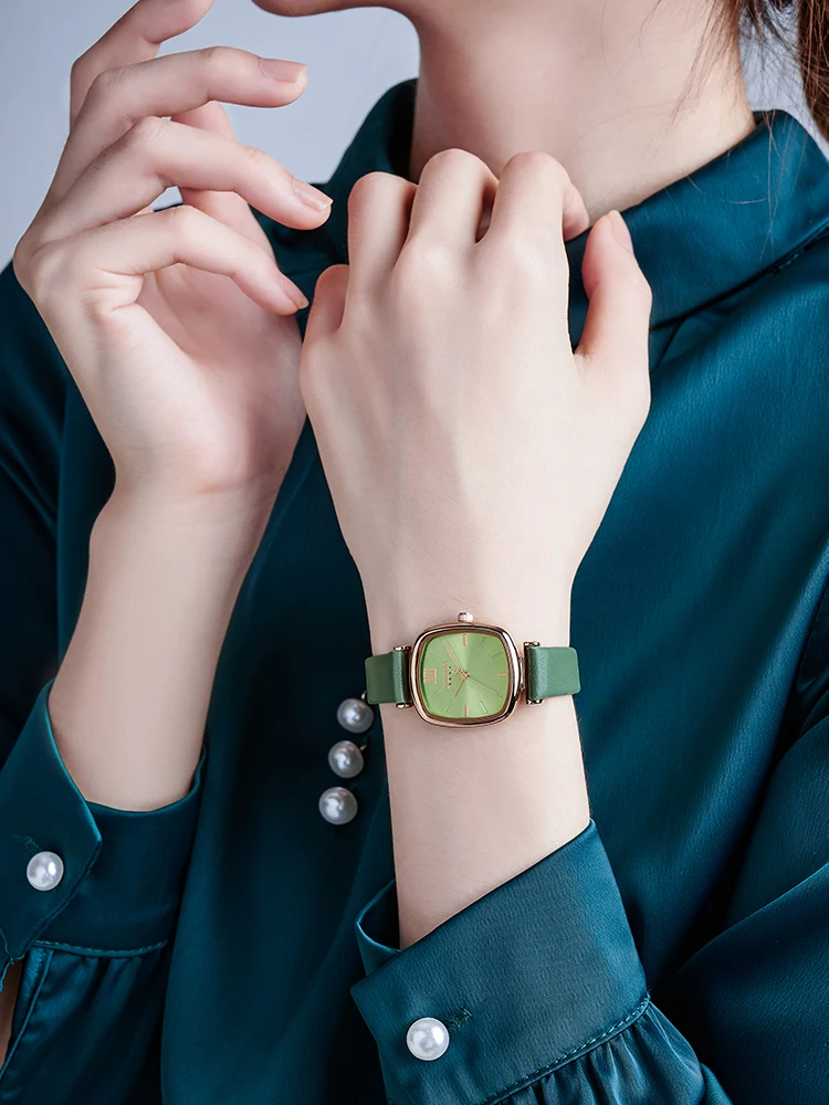 

Women'S Watch, Simple Design, Korean Style, Leather, Versatile And Elegant, Square Small Green Quartz Watch, Watch Accessory.