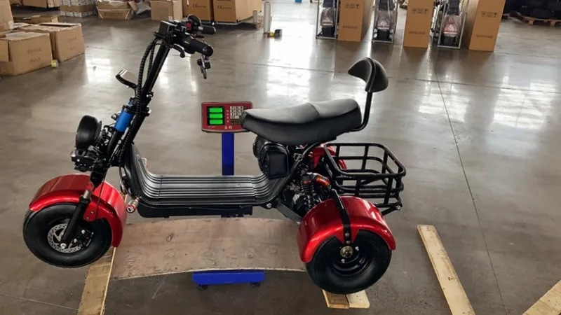 Roter Schneereifen, behinderter Mobilitätsroller, Korb mit großer Kapazität, 1000 W, leistungsstarkes fließendes elektrisches Dreirad für Erwachsene, Haushalt, ältere Menschen – Detail 12