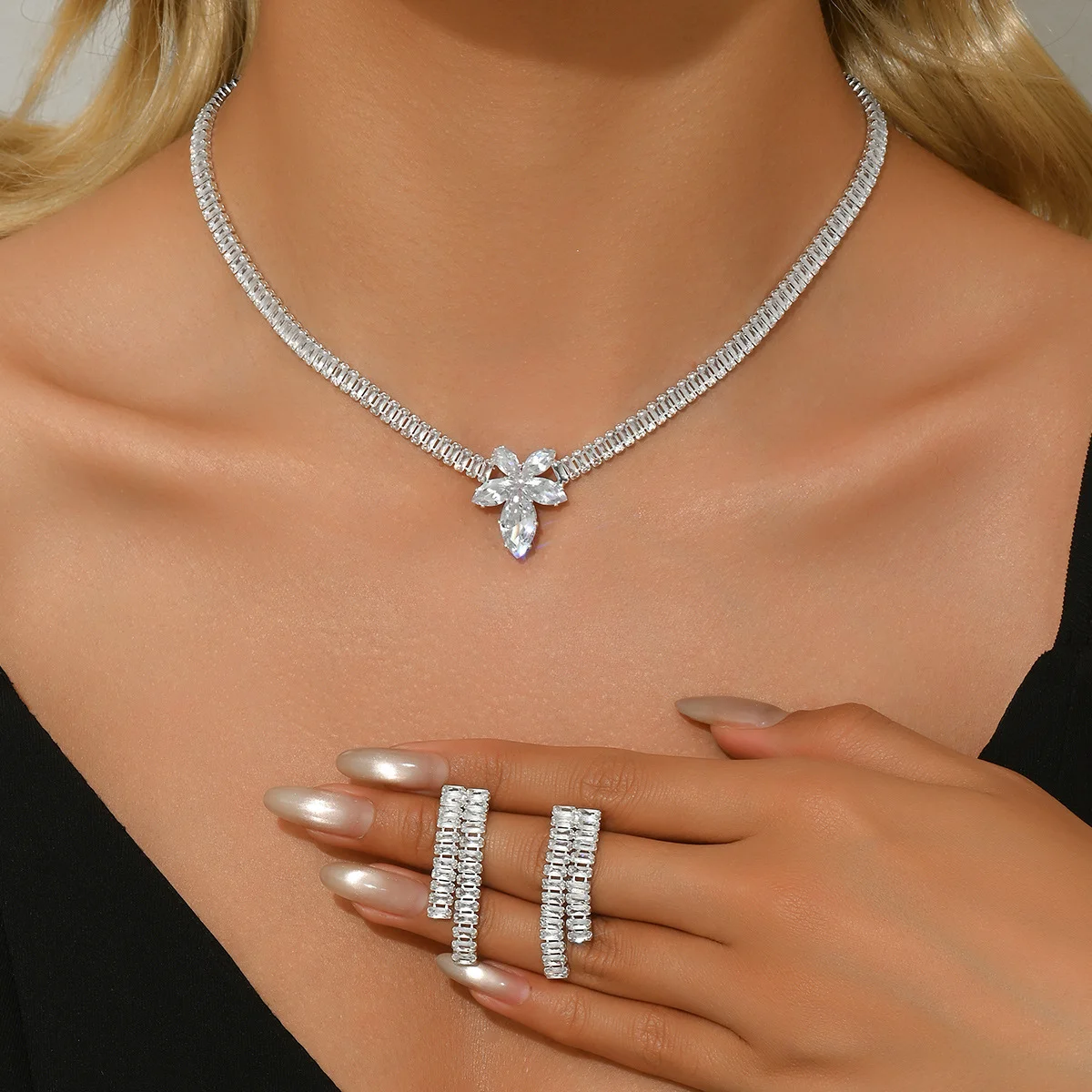 

Zircon necklace and stud earring set - luxurious, retro and minimalist women's accessory. Wife's Gift