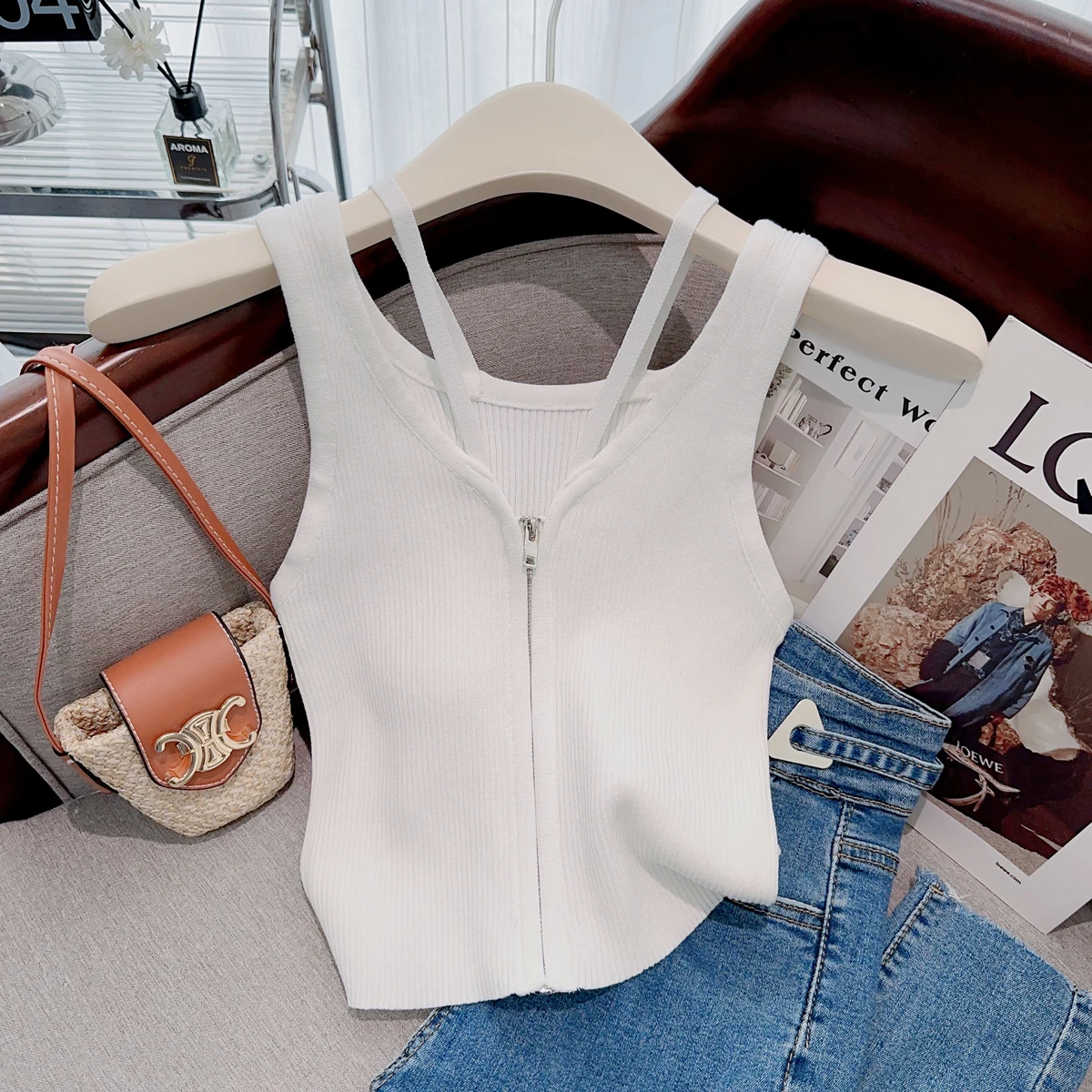 2024 Summer Stylish Slim Knit Vest Women\'s Crop Tops Striped Zip-up Sling Camisole Streetwear Sexy Chic Fashion Ladies Vests